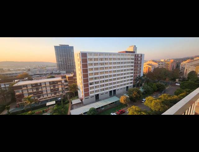 3 BEDROOM APARTMENT FOR SALE IN BEDFORD GARDENS